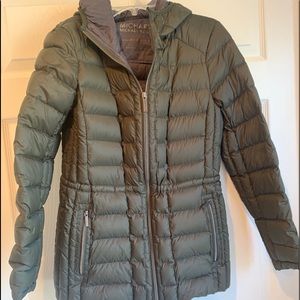 Michael Kors Down Puffer Jacket w attached hood